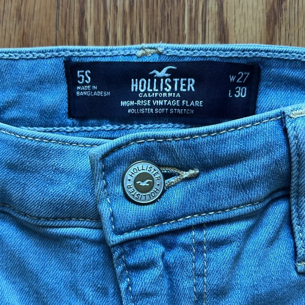 Hollister Floral Bell Bottom Jeans - Picture 2 of 4